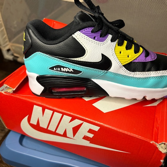Nike Air Max 90 size 5.5Y Women’s - Picture 7 of 16